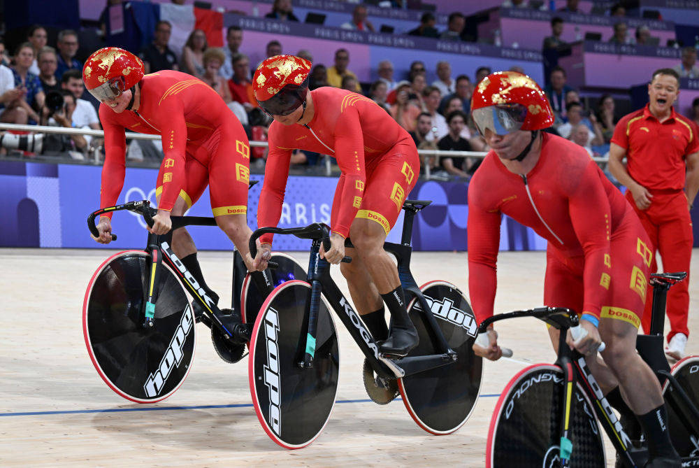 爱尔兰选手在自行车比赛中勇夺金牌