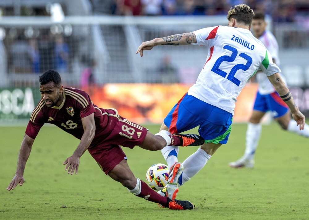 包含委内瑞拉足球队成绩斐然，杀入半决赛的词条