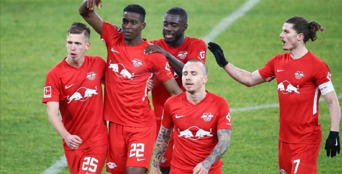 关于沃尔夫斯堡客场大胜法兰克福，继续热潮的信息