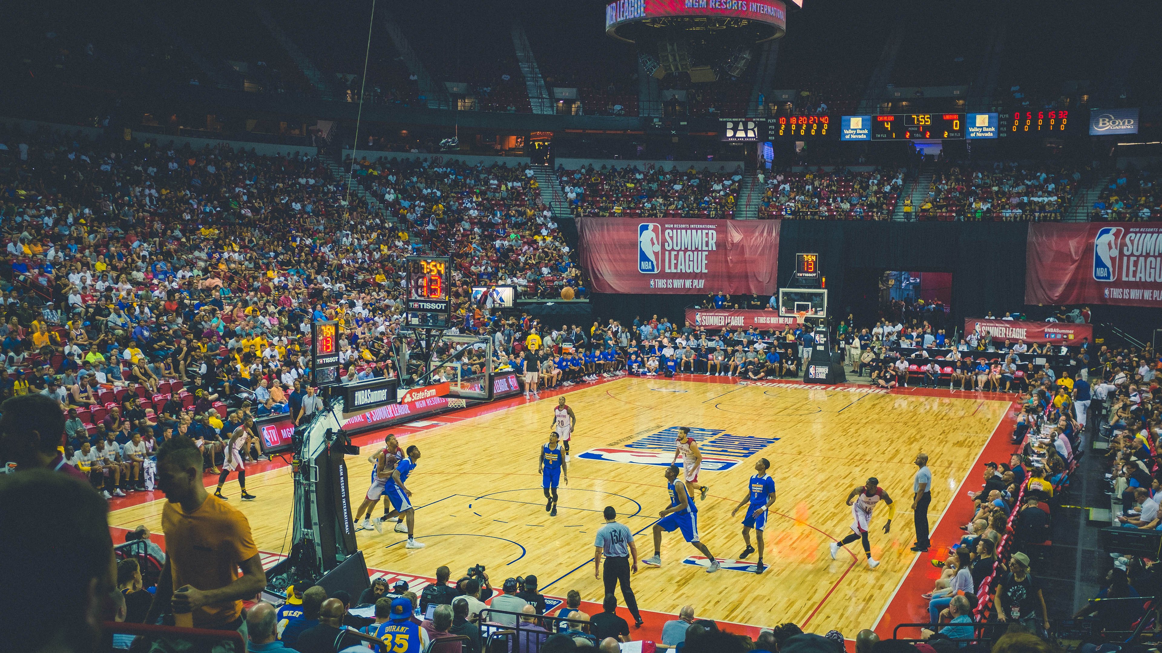 Scout连续十场比赛得分超过势不可挡，掘金挑战极限！